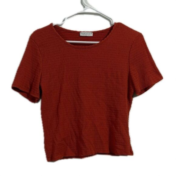 Paper Crane Red Crop Fitted Short Sleeve T-Shirt - Picture 1 of 5